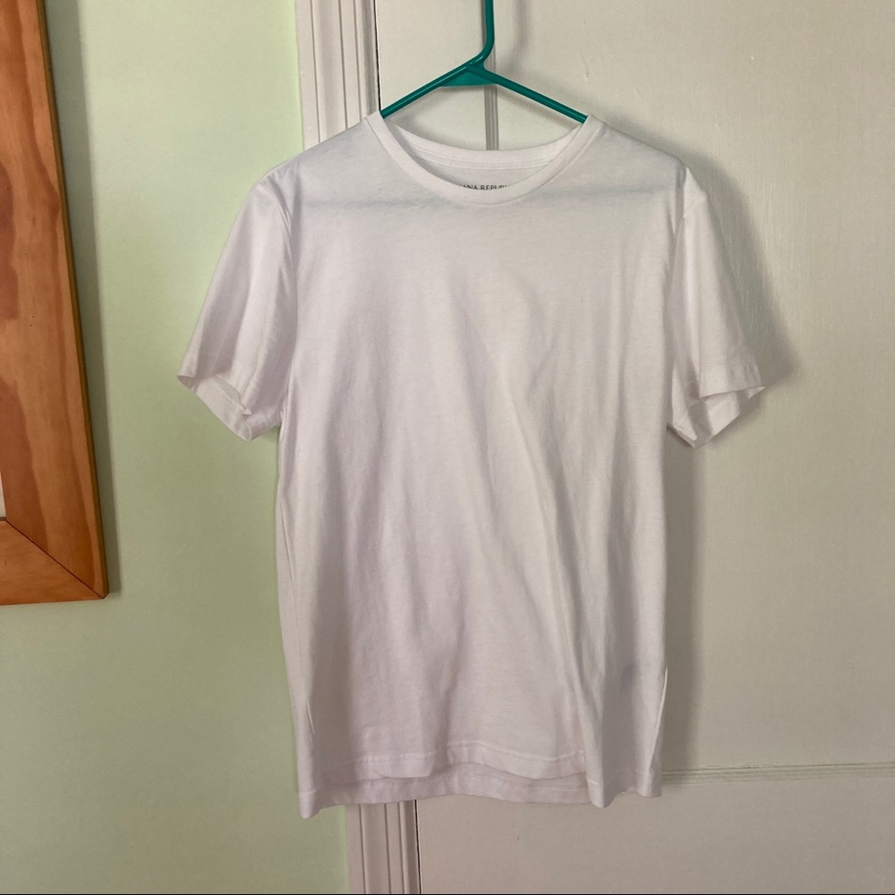 Like new Banana Republic Supima cotton t-shirt